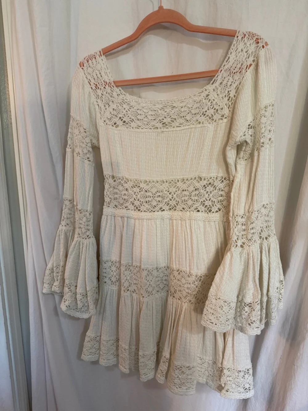 Free People White Crochet Lace Mini Dress Size 6 Boho Bridal Shower Bachelorette